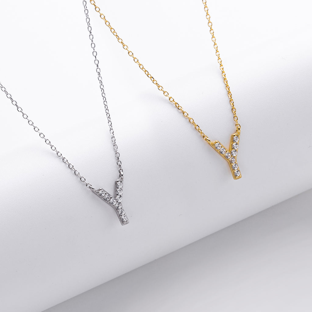 Damen Halskette mit Z-Anhänger und funkelnden Zirkonia Shop Nory