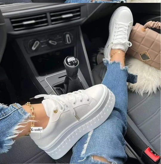 Damen Plateau-Sneaker mit modischem Metallic-Design und rutschfester Sohle
