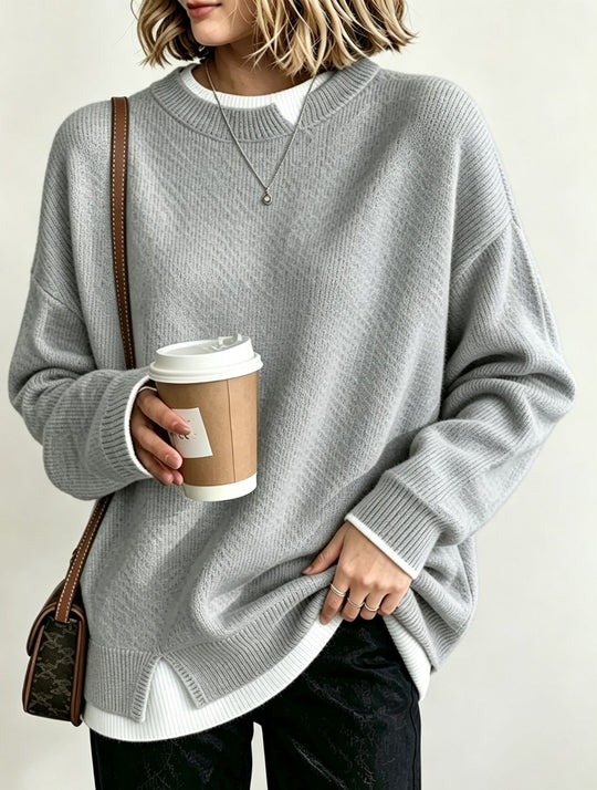 Damen Oversize Rundhals-Feinstrickpullover mit überschnittenen Schultern und Seitenschlitzen Shop Nory