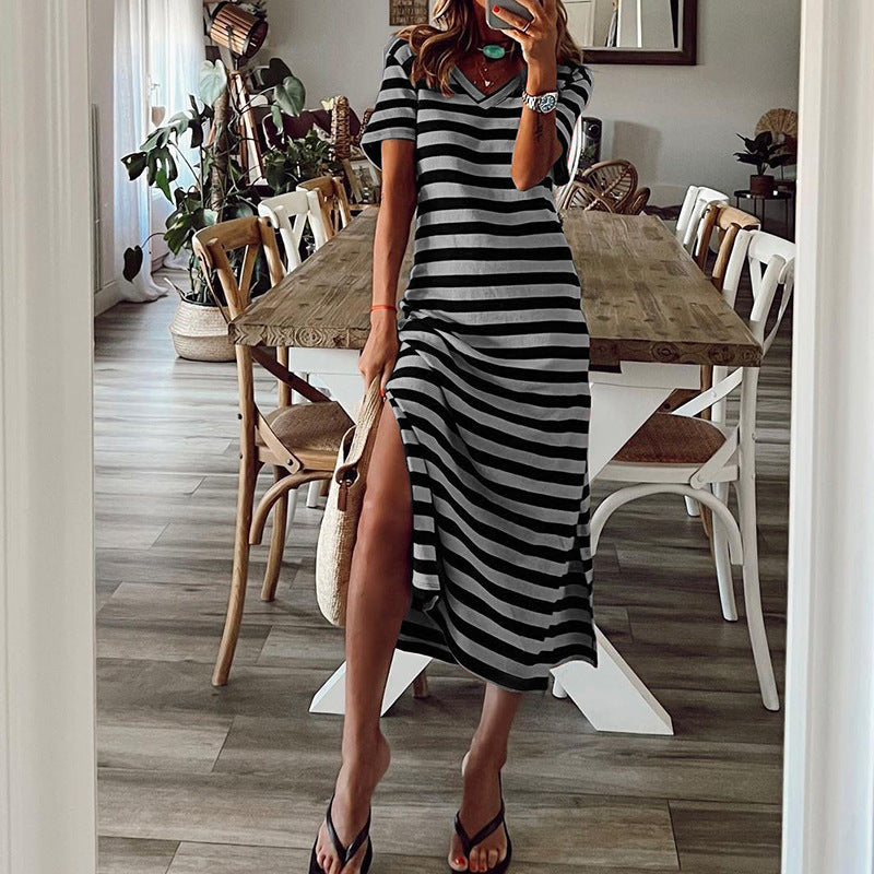 Damen Maxikleid mit tiefem Seitenschlitz und modischem Streifenmuster