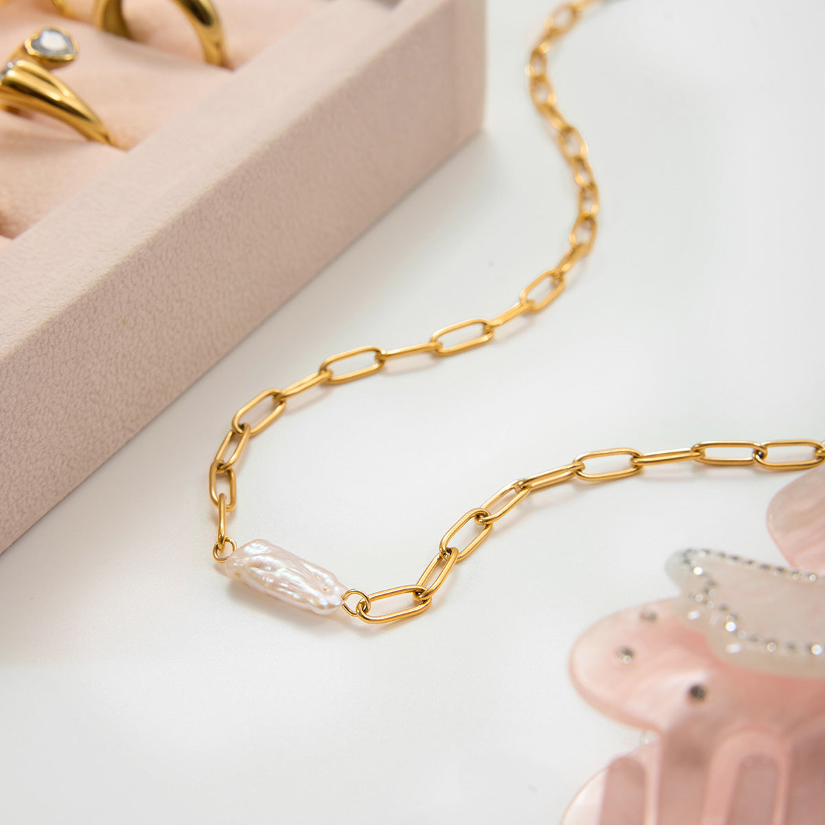 Damen eleganter wellenförmiger Halsreifen Shop Nory