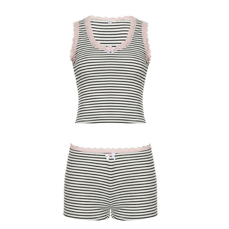 Damen Badeset mit trendy Streifenmuster