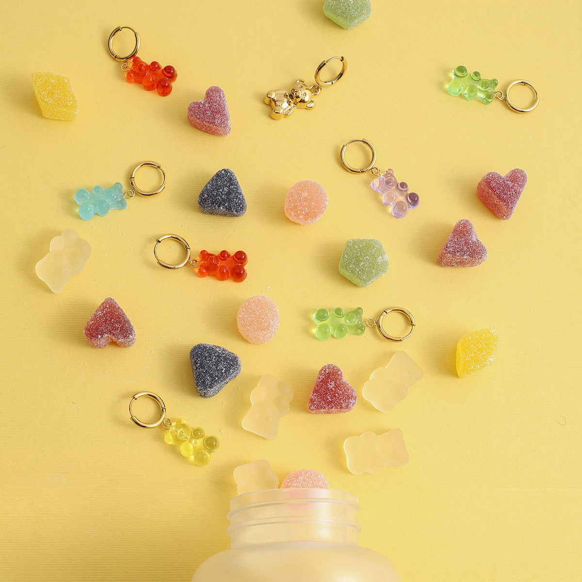 Damen Ohrhänger mit buntem Gummibärchen-Anhänger und hypoallergenem Edelstahl Shop Nory