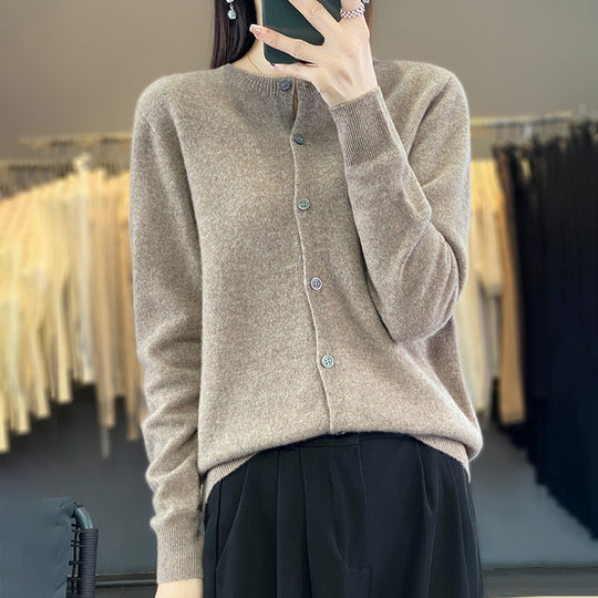 Damen Leichter Feinstrick-Cardigan mit Kaschmir‑Optik, Rundhalsausschnitt und verdeckter Knopfleiste Shop Nory