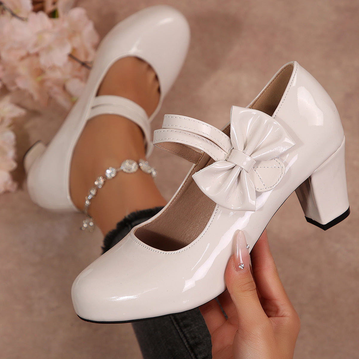 Damen elegante Lack-Pumps mit Schleifenverzierung Shopnory