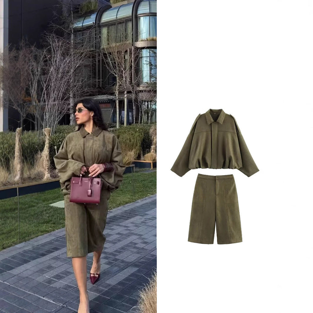 Damen weite Culotte mit eleganter Veloursstruktur und praktischen Taschen