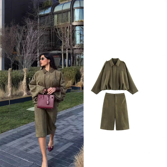 Damen weite Culotte mit eleganter Veloursstruktur und praktischen Taschen