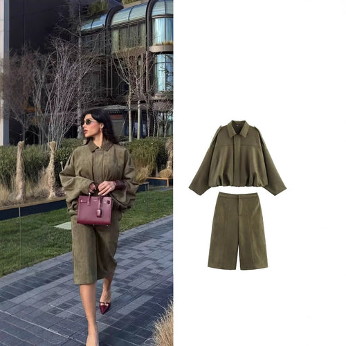 Damen weite Culotte mit eleganter Veloursstruktur und praktischen Taschen