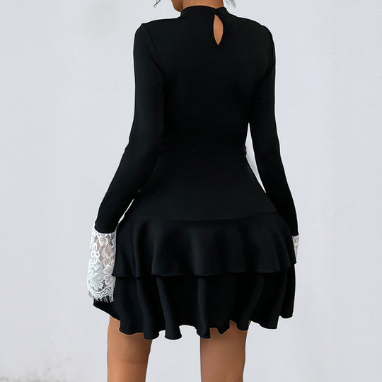 Damen Figurbetontes Longsleeve-Minikleid mit Spitzen-Dekolleté, Volantstufen & Schmuckschleife Shop Nory