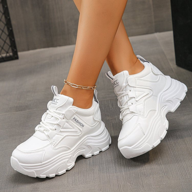 Damen Sneaker mit sportlichem Design und dämpfender Sohle