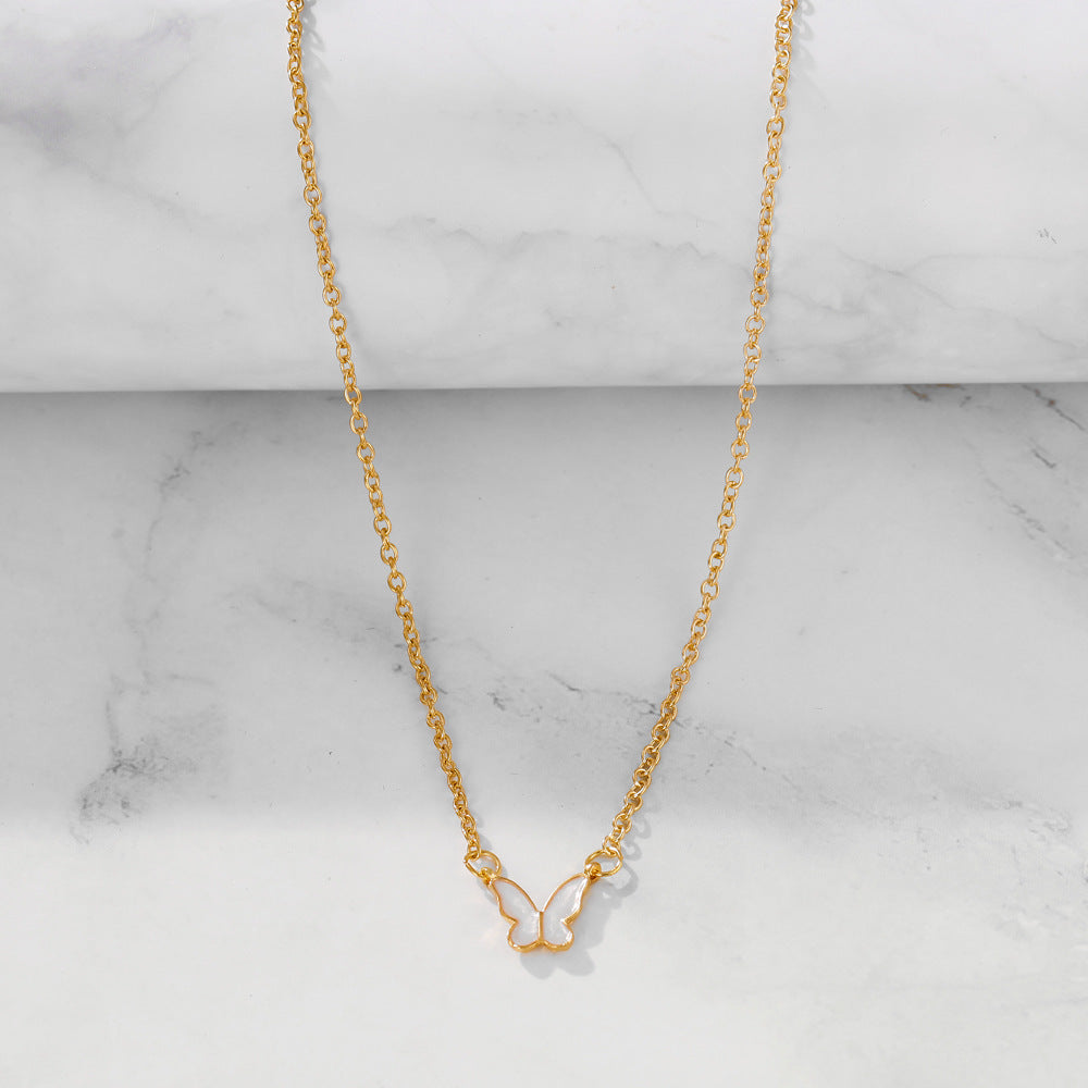 Damen Halskette mit filigranem Schmetterlingsanhänger aus luxuriösem Metall Shop Nory