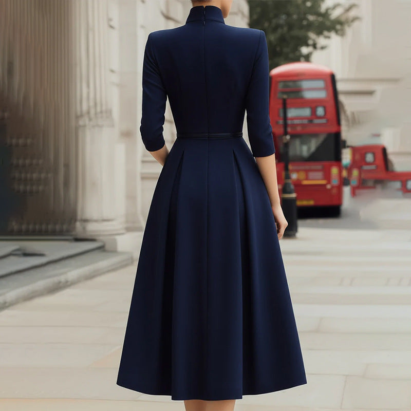 Damen Stilvolles Maxikleid mit tailliertem Schnitt Shop Nory