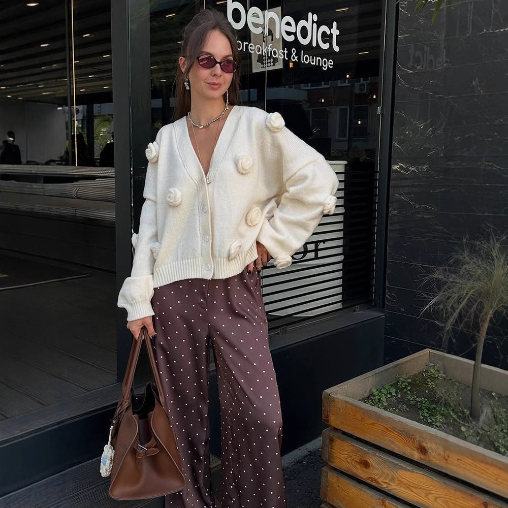 Damen Oversize-Strickcardigan mit dreidimensionalen Rosenapplikationen und V-Ausschnitt Shop Nory