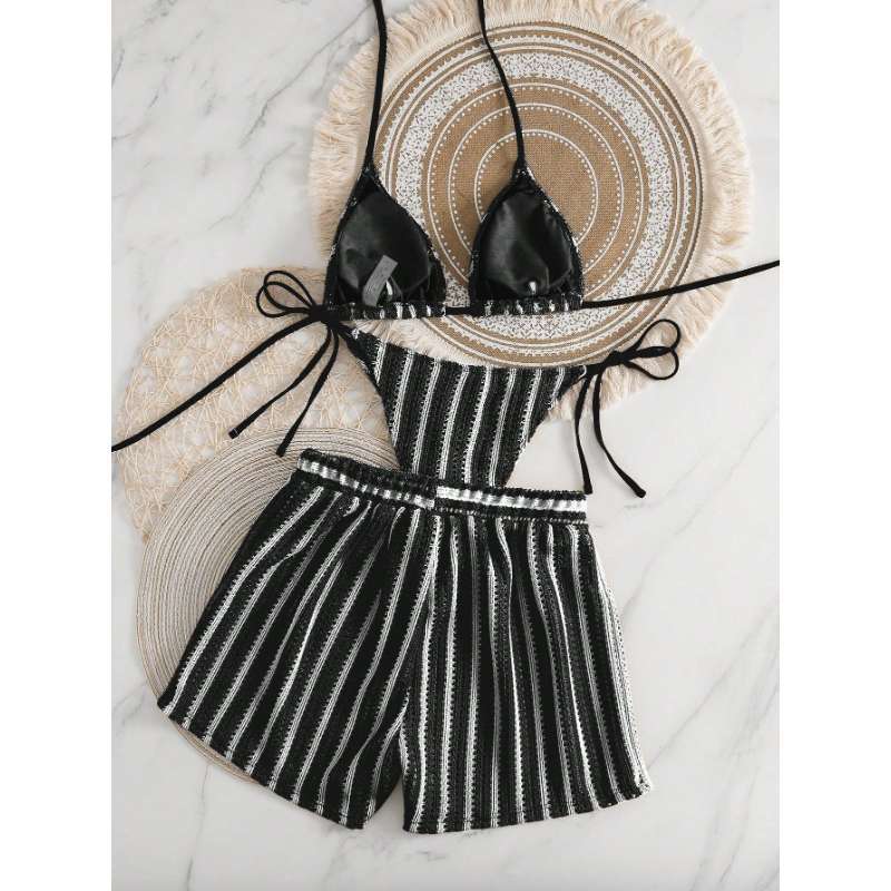 Damen Triangel-Bikini mit luftiger Rüschenshorts