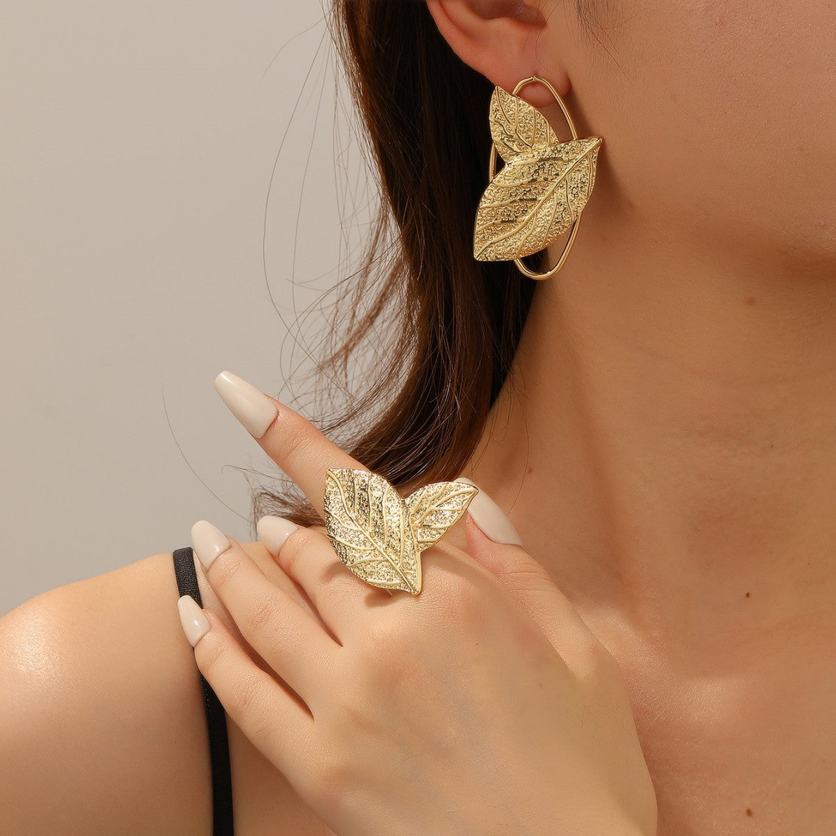 Damen Armreif mit kunstvollem Blattdesign Shop Nory