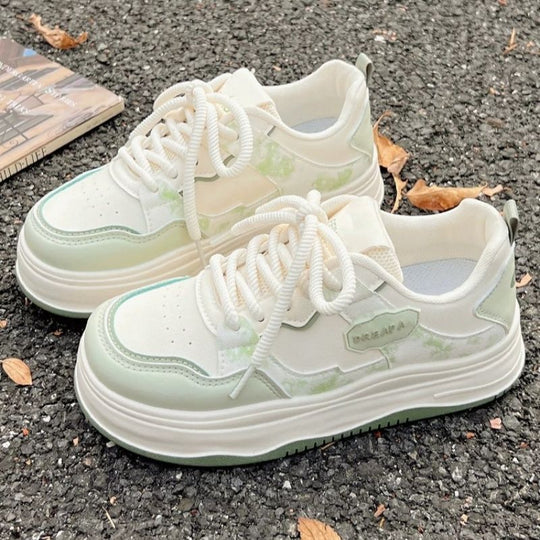 Damen Voluminöser Plateau‑Sneaker im Retro‑Citystil mit dezenter Marmorierung und dämpfender Keilsohle Shop Nory