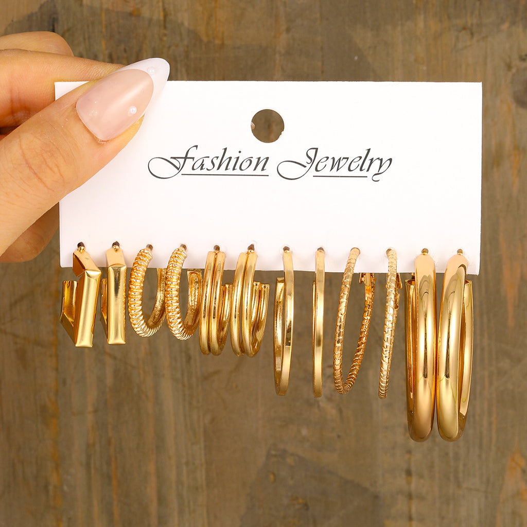 Damen Ohrstecker-Set mit eleganten, glänzenden Designs Shop Nory
