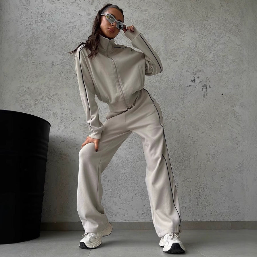 Damen lässiges Sweatset mit Stehkragen Reißverschluss gekürzter Jacke und hochtaillierter Schlaghose Shop Nory