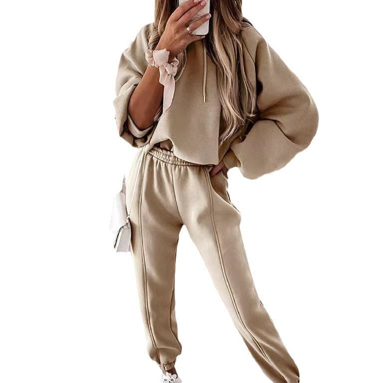 Damen kuscheliges Lounge-Zweiteiler-Set mit oversized Kapuzenpullover, Balloon-Ärmeln und taillierter Jogginghose Shop Nory