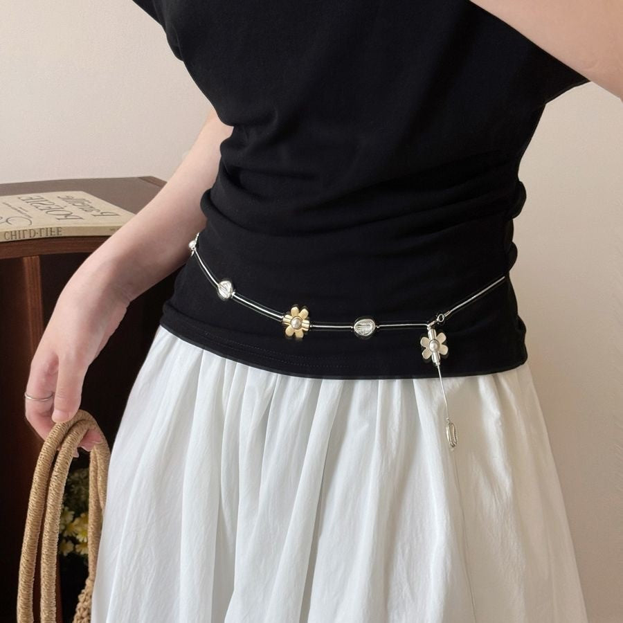 Damen Halskette mit tropfenförmigen Muschel- und Blütenanhängern Shop Nory