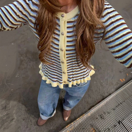 Damen Gerippte Kurzcardigan mit Rüschenbündchen & Statement‑Knöpfen Shop Nory