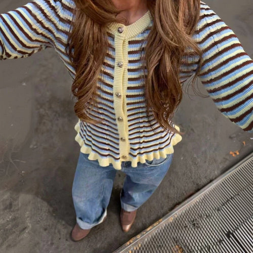 Damen Gerippte Kurzcardigan mit Rüschenbündchen & Statement‑Knöpfen Shop Nory