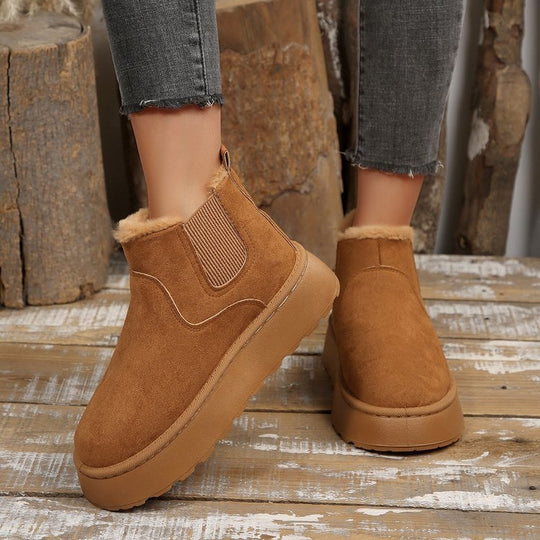 Damen Gefütterte Chelsea‑Stiefeletten aus Wildlederoptik mit elastischer Seitenblende und profilierter Gummisohle Shop Nory
