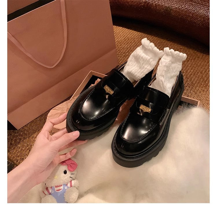 Damen Chunky Loafer mit Plateau-Profilsohle und goldener Zierspange Shop Nory