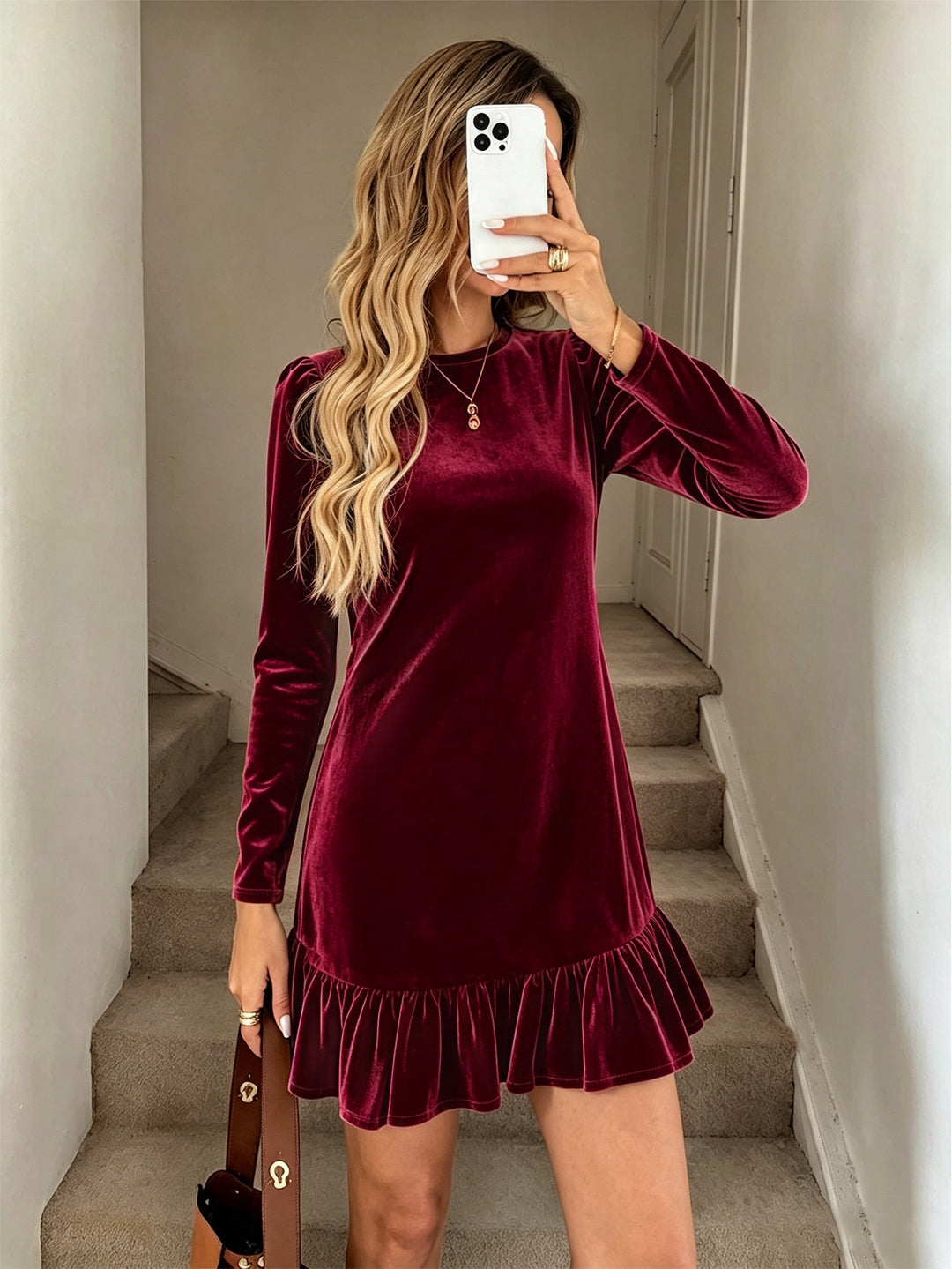 Damen Samt-Minikleid mit langen Ärmeln gerafftem Volantsaum und Puffschultern Shop Nory