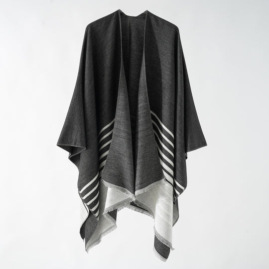 Damen Oversize-Umhangponcho im kastigen Fall mit diagonalem Streifenpanel und feinfransigem Saum Shop Nory