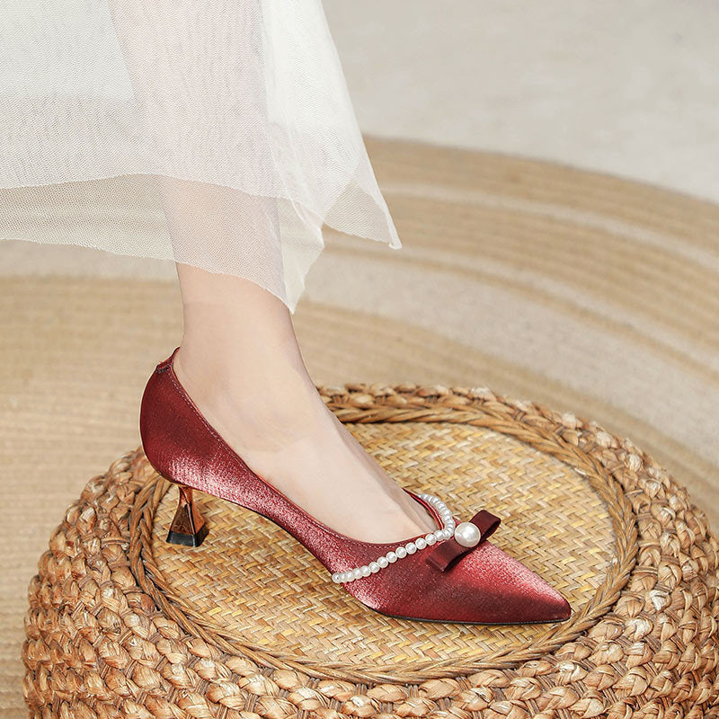 Damen elegante Pumps mit Perlenapplikation und raffinierter Schleife