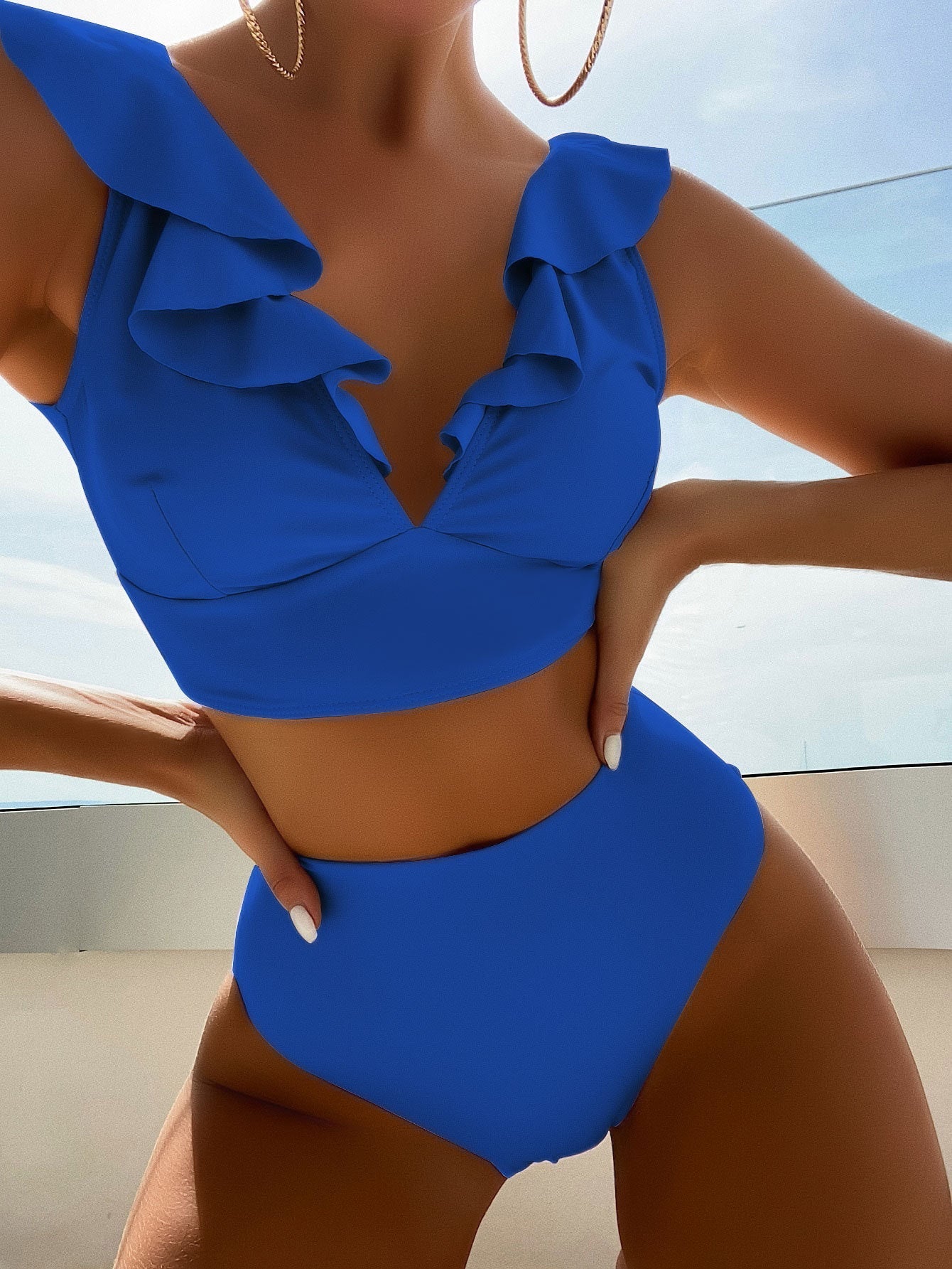 Damen Hoch taillierter Bikini mit voluminösen Rüschen