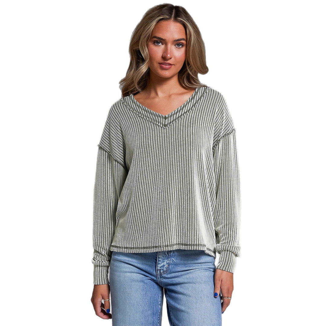 Damen Gestreiftes Feinstrick-Longsleeve mit V-Ausschnitt und dekorativen Kanten Shop Nory