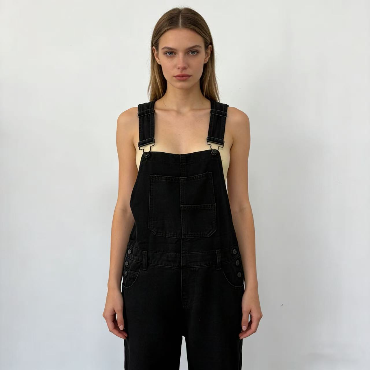 Damen Jeans Latzhose mit weitem Bein und tiefem Rückenausschnitt