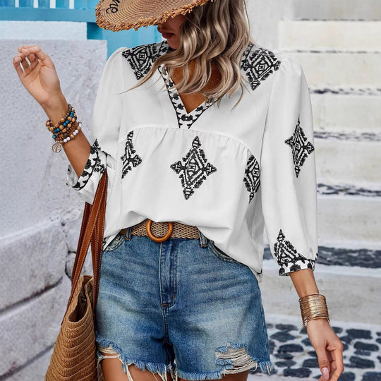 Damen Locker geschnittene Boho‑Bluse mit V‑Ausschnitt, geraffter Brustnaht und dreiviertelärmeln Shop Nory