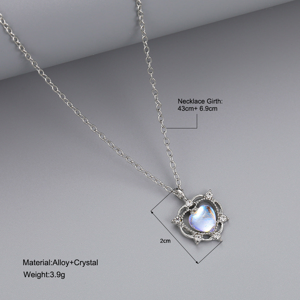 Damen Halskette mit kunstvollem Herz-Anhänger aus hochwertigem Material Shop Nory