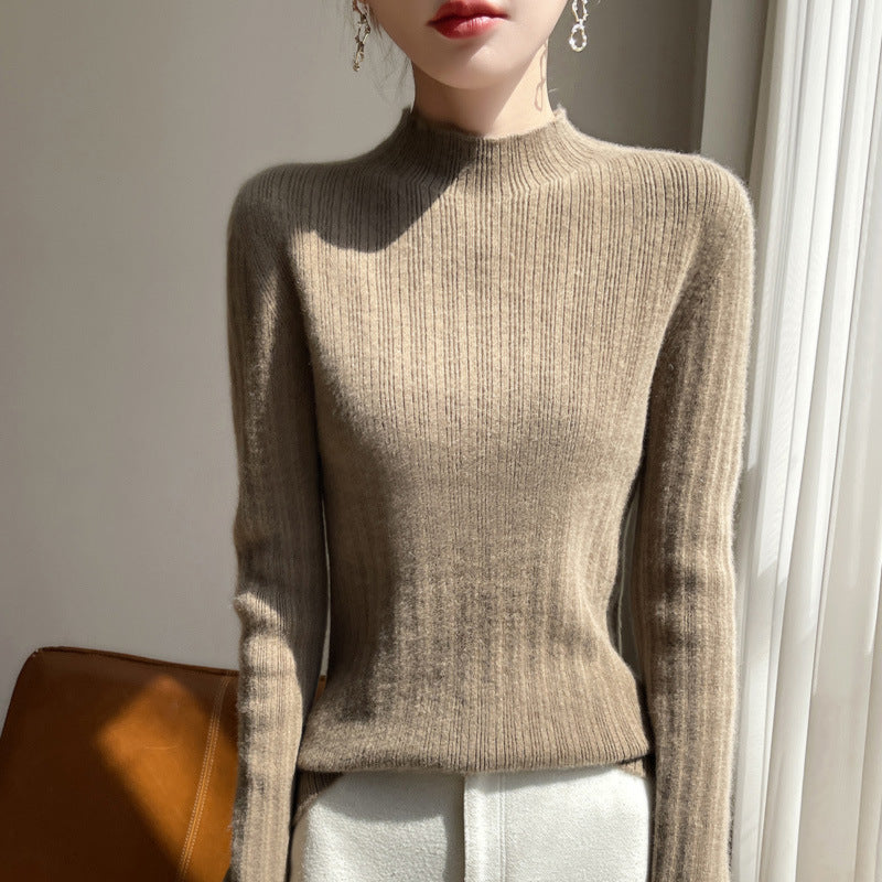 Damen Schmal geschnittener Feinstrick-Pullover mit kurzem Stehkragen und feiner Rippenstruktur Shop Nory