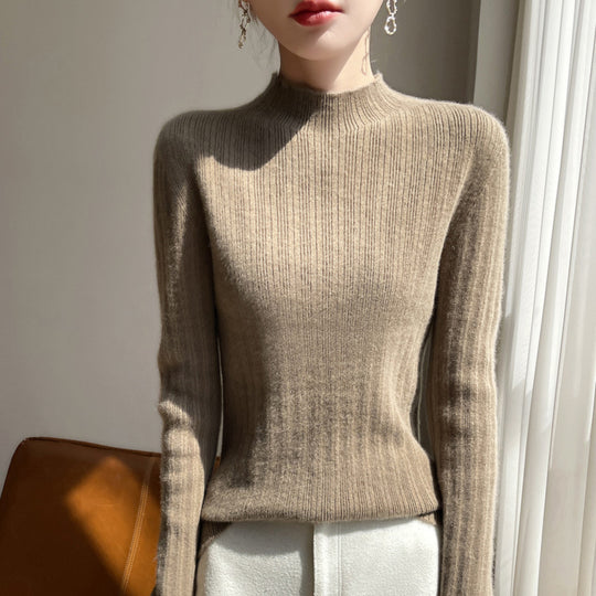Damen Schmal geschnittener Feinstrick-Pullover mit kurzem Stehkragen und feiner Rippenstruktur Shop Nory