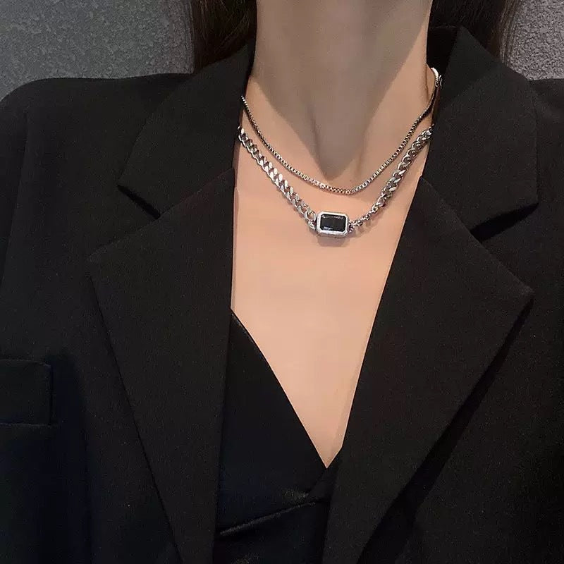 Damen modische Kette mit einzigartigem Quarzanhänger Shop Nory