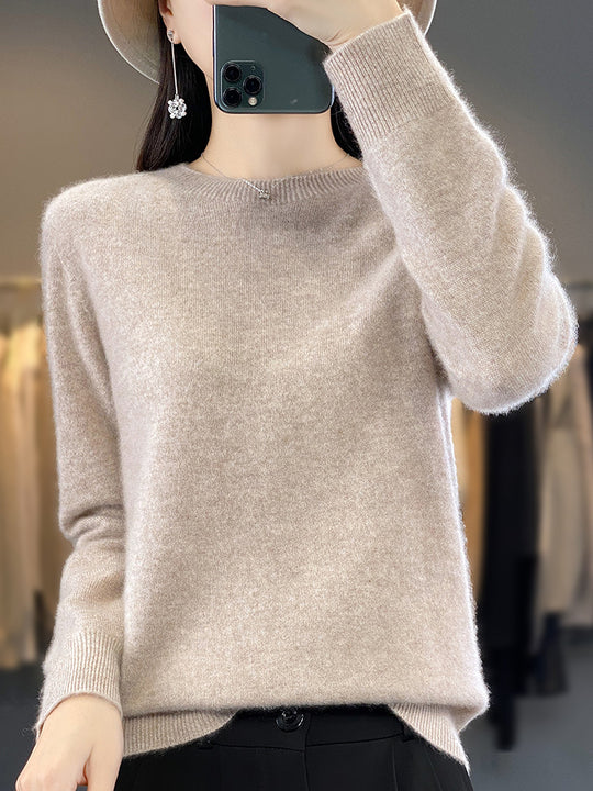 Damen Luxuriöser Feinstrick-Rundhalspullover mit softem Fluffy‑Finish und schmaler Bündchenform Shop Nory