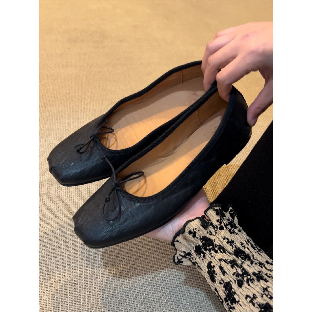 Damen Ballerinas mit quadratischer Zehenform und elegantem Riemenverschluss