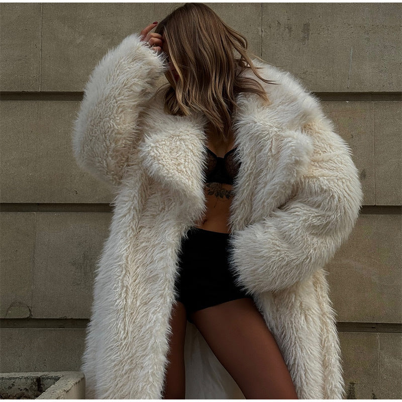 Damen Extravaganter Hochflor-Kunstpelz-Mantel mit Oversize‑Silhouette und tiefem Schalkragen Shop Nory