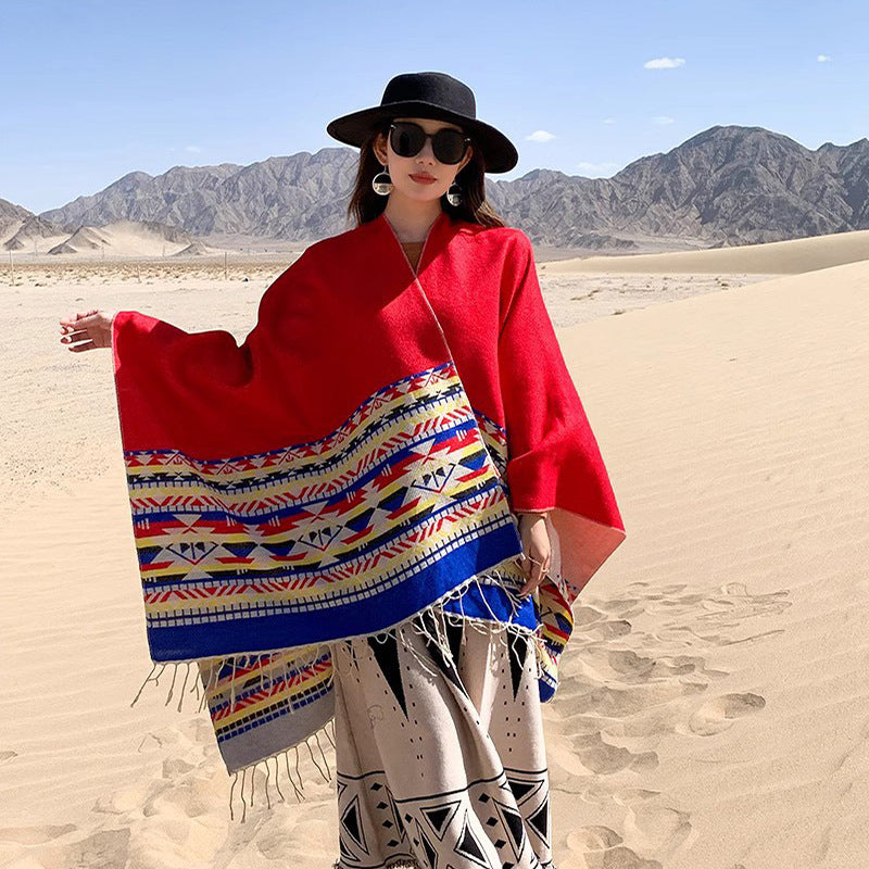 Damen Oversize-Wendepancho aus Wollmix mit Ethno-Jacquard und Fransensaum Shop Nory