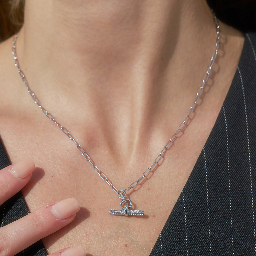 Damen Halskette mit elegantem Anhänger und wasserfestem Design Shop Nory