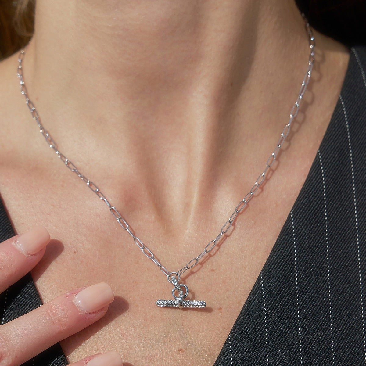 Damen Halskette mit elegantem Anhänger und wasserfestem Design Shop Nory
