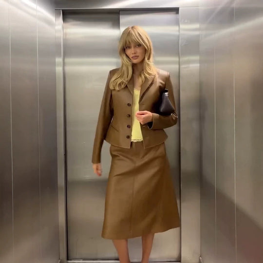 Damen Taillierter Blazer aus Lederimitat mit Wiener Nähten und Reverskragen Shop Nory