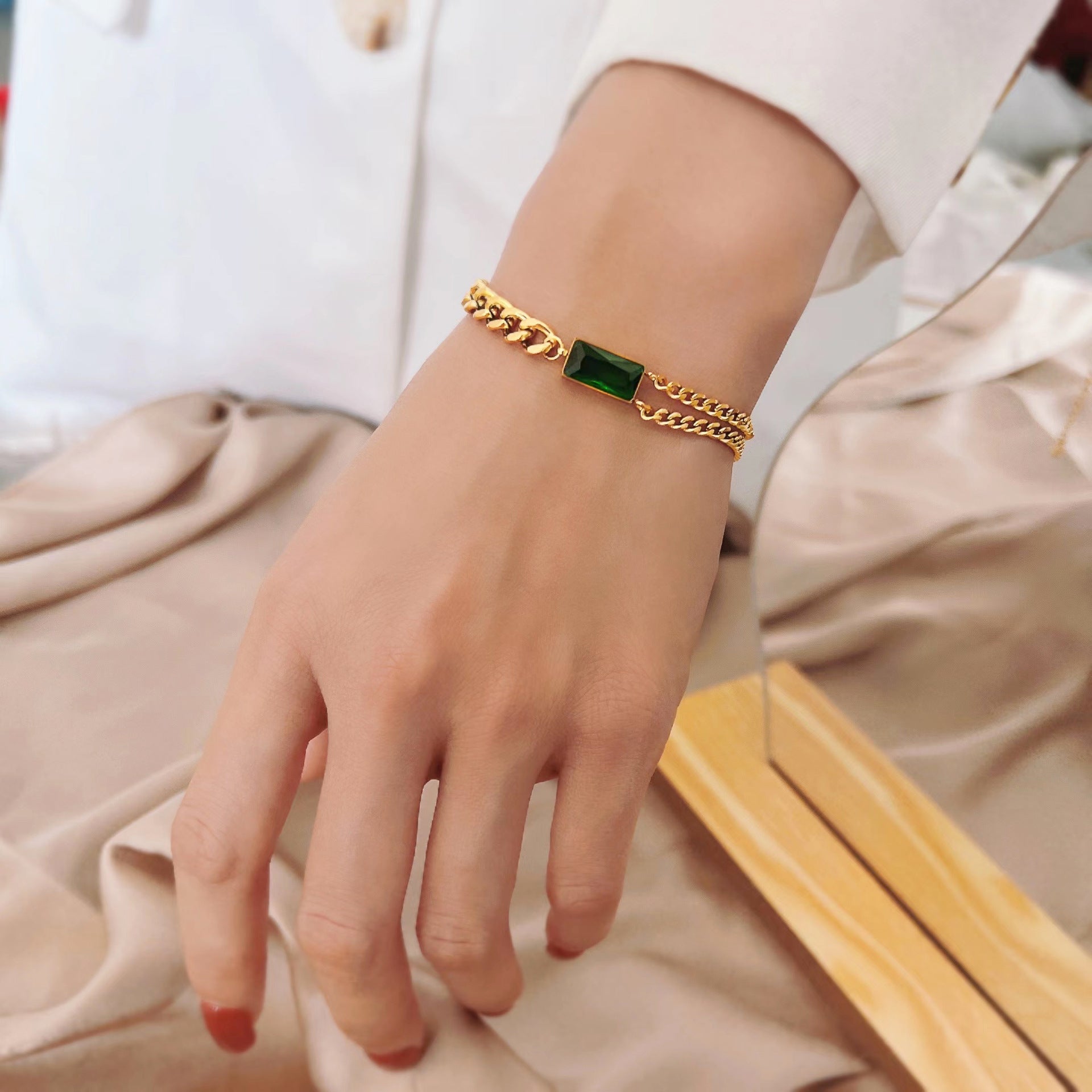 Damen Fußkette mit luxuriösem grünen Kristallelement Shop Nory