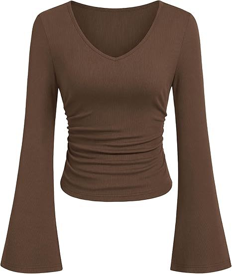 Damen Geripptes Cropped-Top mit V-Ausschnitt, taillierter Raffung und ausgestellten Trompetenärmeln Shop Nory