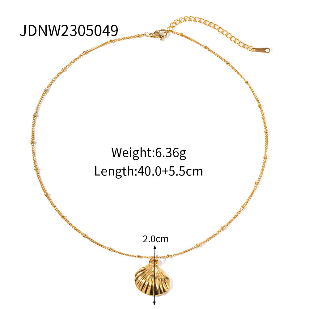 Damen Halskette mit herzförmigem Anhänger und elegantem Kettenmuster Shop Nory