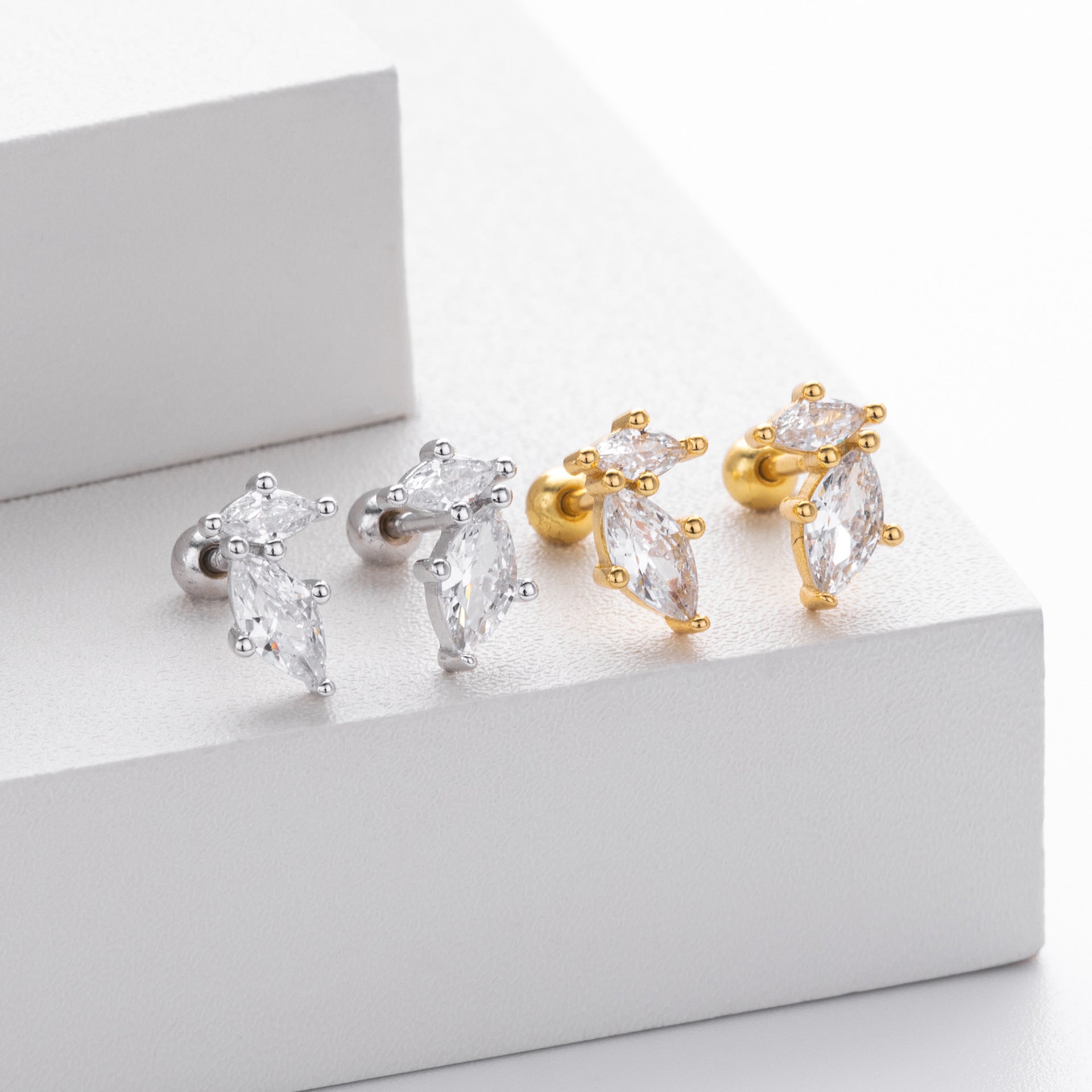 Damen Ohrstecker im eleganten Blüten-Design aus 925 Sterling Silber Shop Nory